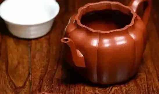 紫砂壶茶渍怎么去除？