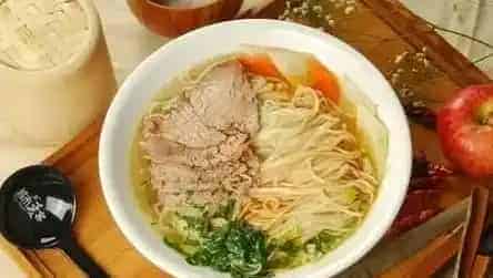 兰州牛肉拉面的种类、特点及制作过程 | 生活常识