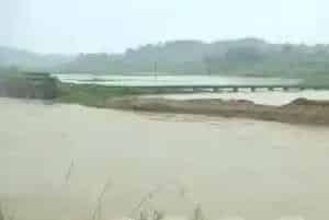 暴雨能对河蟹塘产生的八大威胁及防护措施